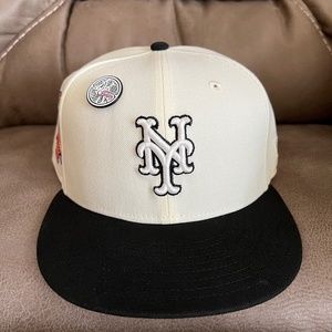 New York Mets Fitted 7 5/8" Hat and Hat Pin